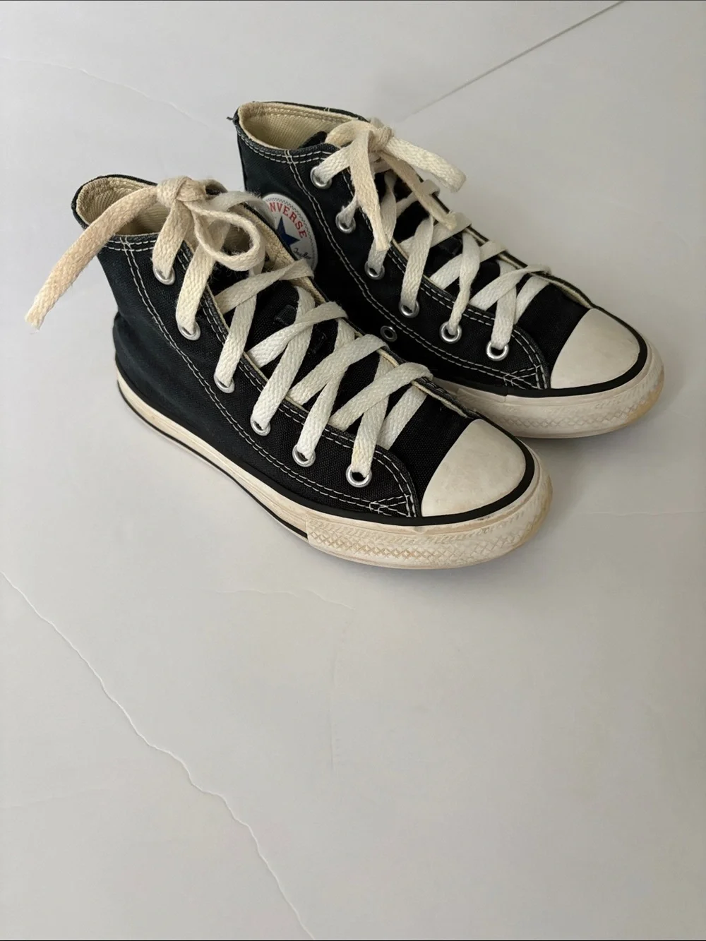 Converse chuck Taylor kids size 12